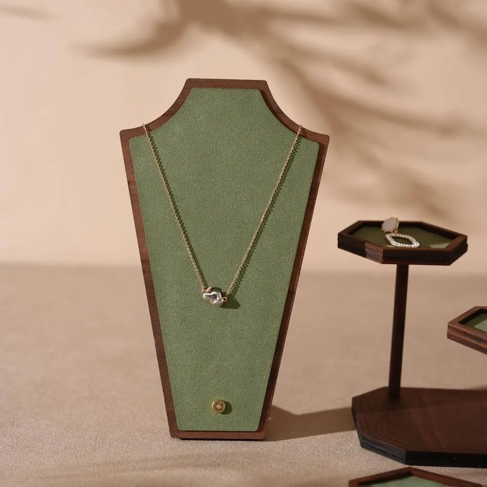 Decorative objects - Walnut Veneer Jewelry Display Set with Necklace Boards - WHISPERING WOODS