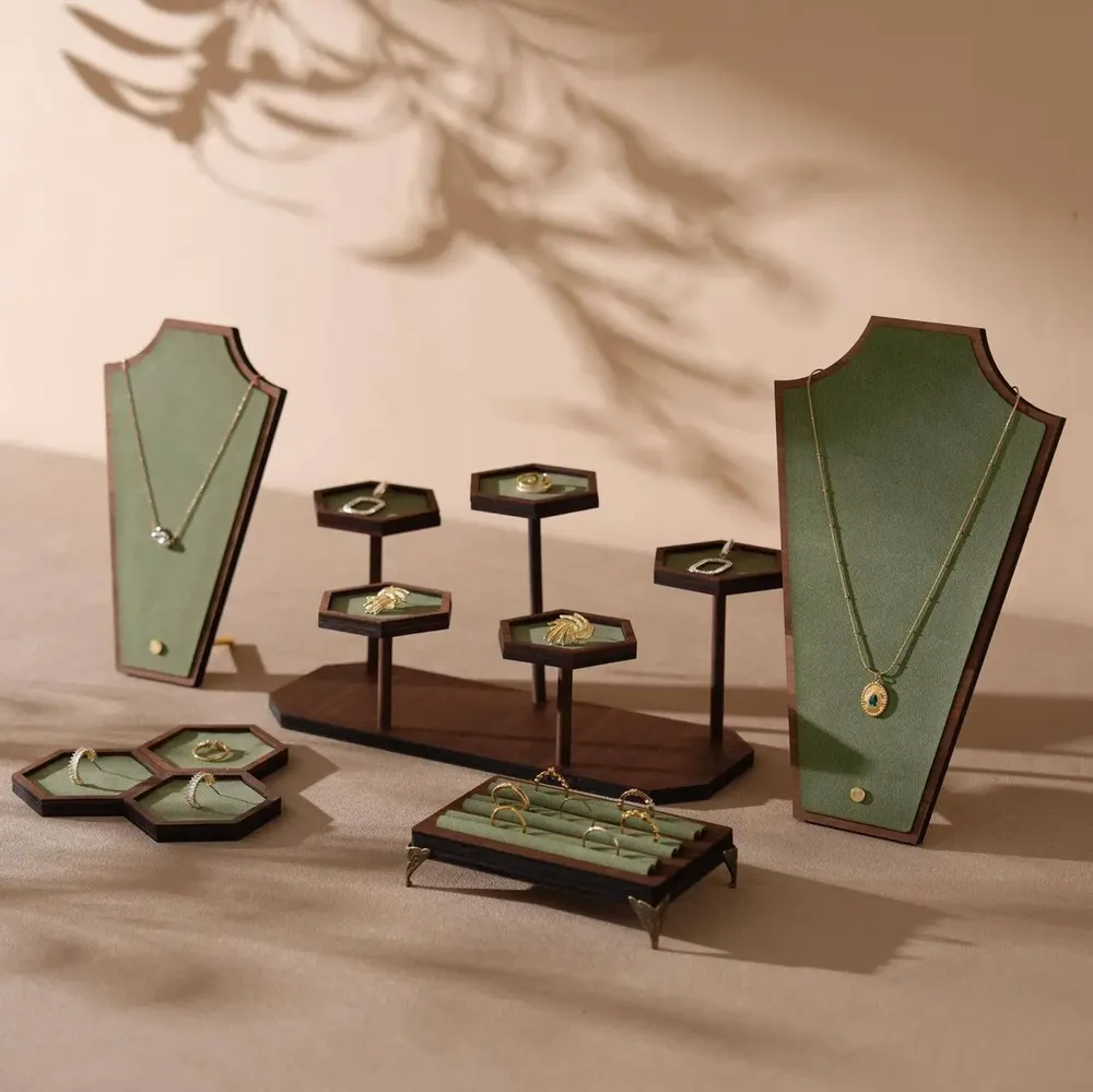 Decorative objects - Walnut Veneer Jewelry Display Set with Necklace Boards - WHISPERING WOODS