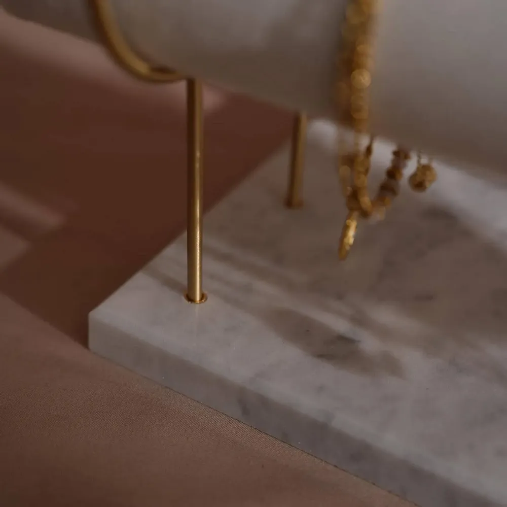 Objets de décoration - Porte-bracelets à trois niveaux en marbre et laiton - WHISPERING WOODS