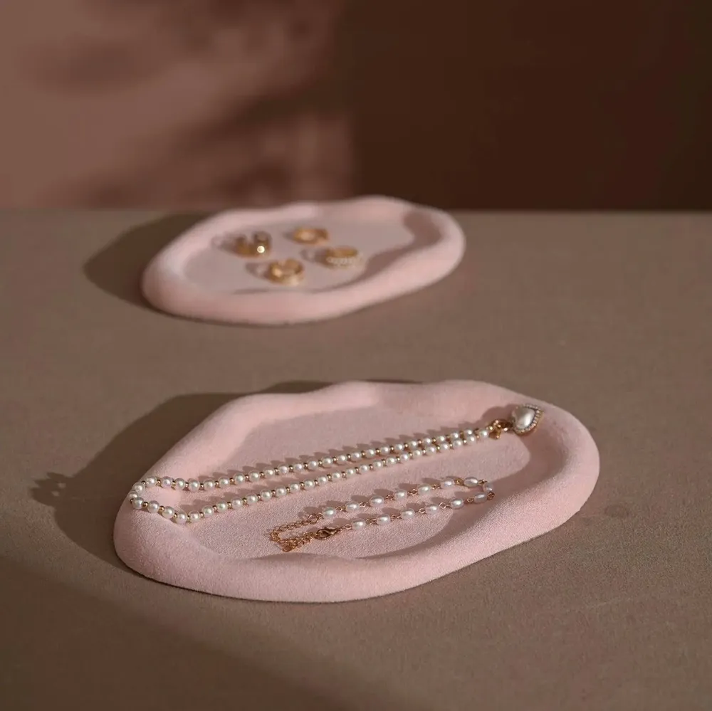Plateaux - Coupelle à bijoux en forme de nuage en suédine végane - WHISPERING WOODS