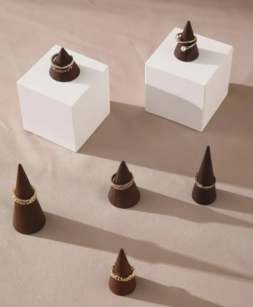 Objets de décoration - Pièce à l'unité, taille au choix – Cône noyer foncé - WHISPERING WOODS
