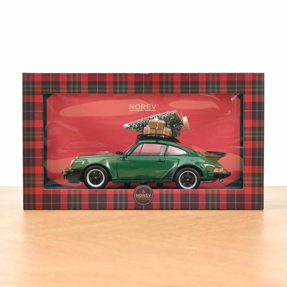 Other Christmas decorations - Porsche 911 Turbo 3.3 1980 Christmas Green 1:18 - NOREV