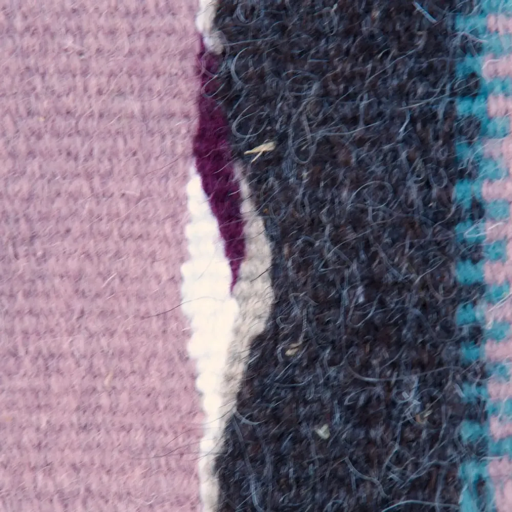 Contemporary carpets - Germogli Rosa Grande, handwoven wool rug 210 x 210 cm - EUGENIA PINNA