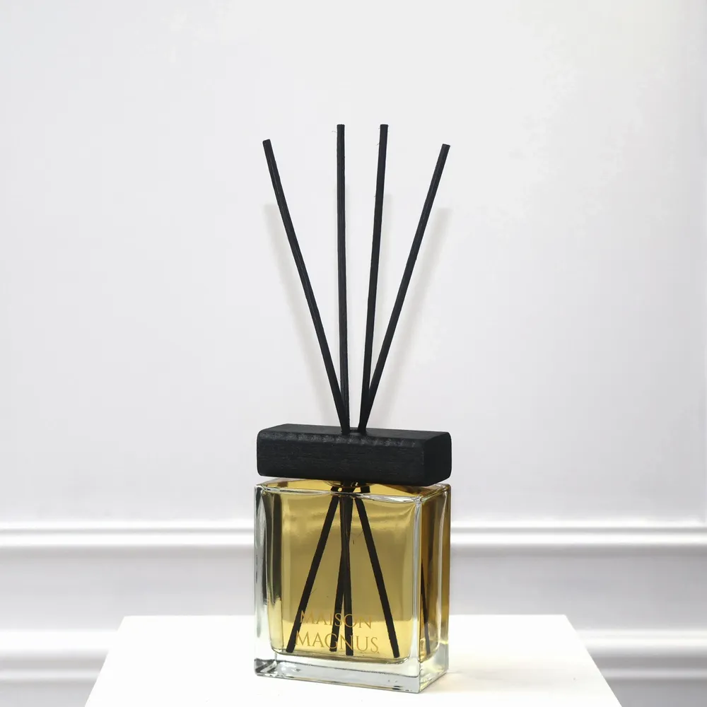 Decorative objects - Éternel - the masculine signature | Home fragrance - 100 ml - MAISON MAGNUS