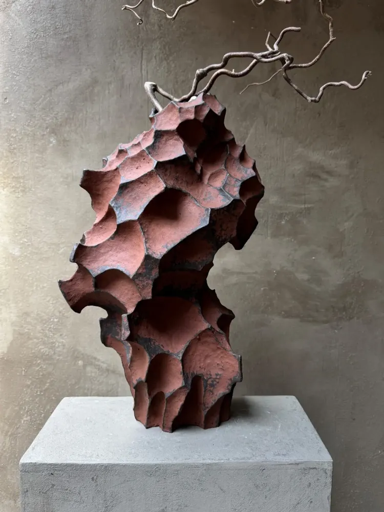 Céramique - Vase sculptural «Stone Temple» N° 25 - GALERIE SANA MOREAU