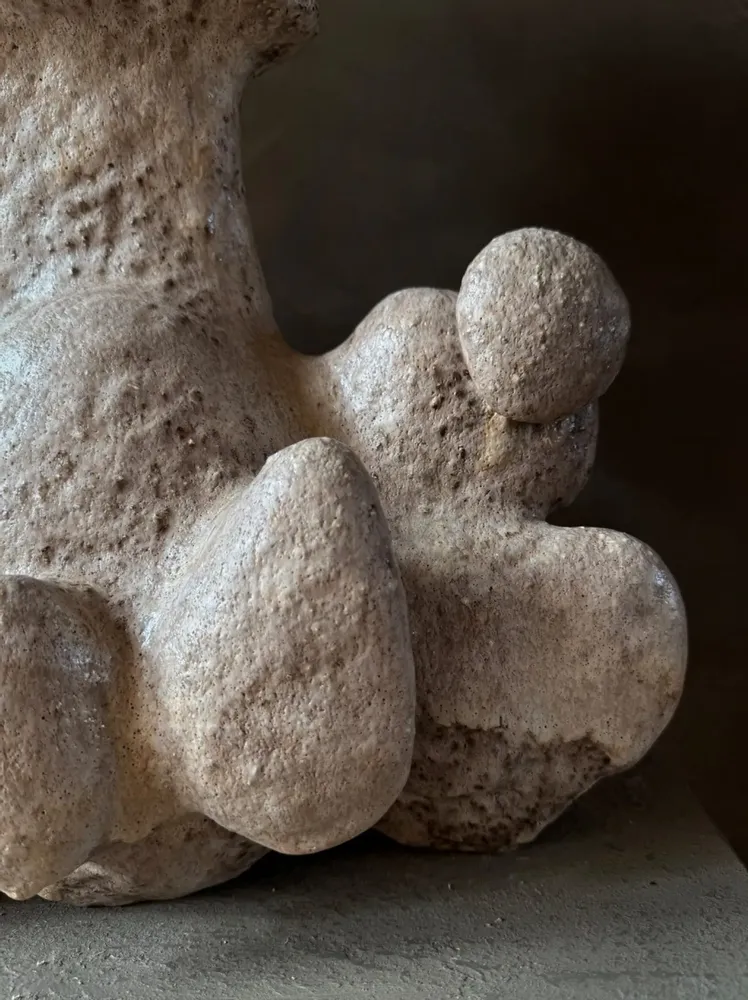 Céramique - Vase sculptural «Forme rhodolite» n° 2 - GALERIE SANA MOREAU