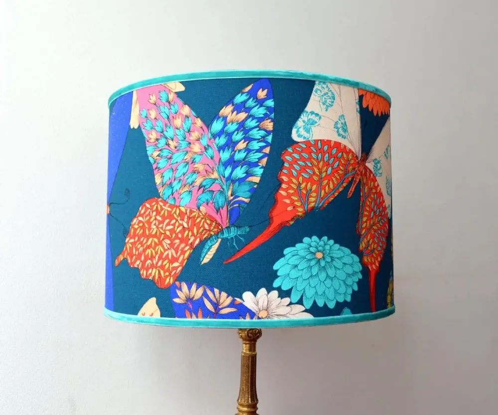 Lampes de table - Abat-jour motif papillons et fleurs - CHATEAU TALES