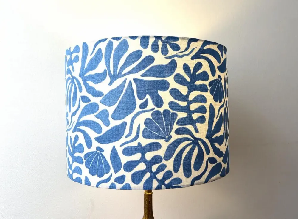 Table lamps - Blue flower patterned lampshade - CHATEAU TALES