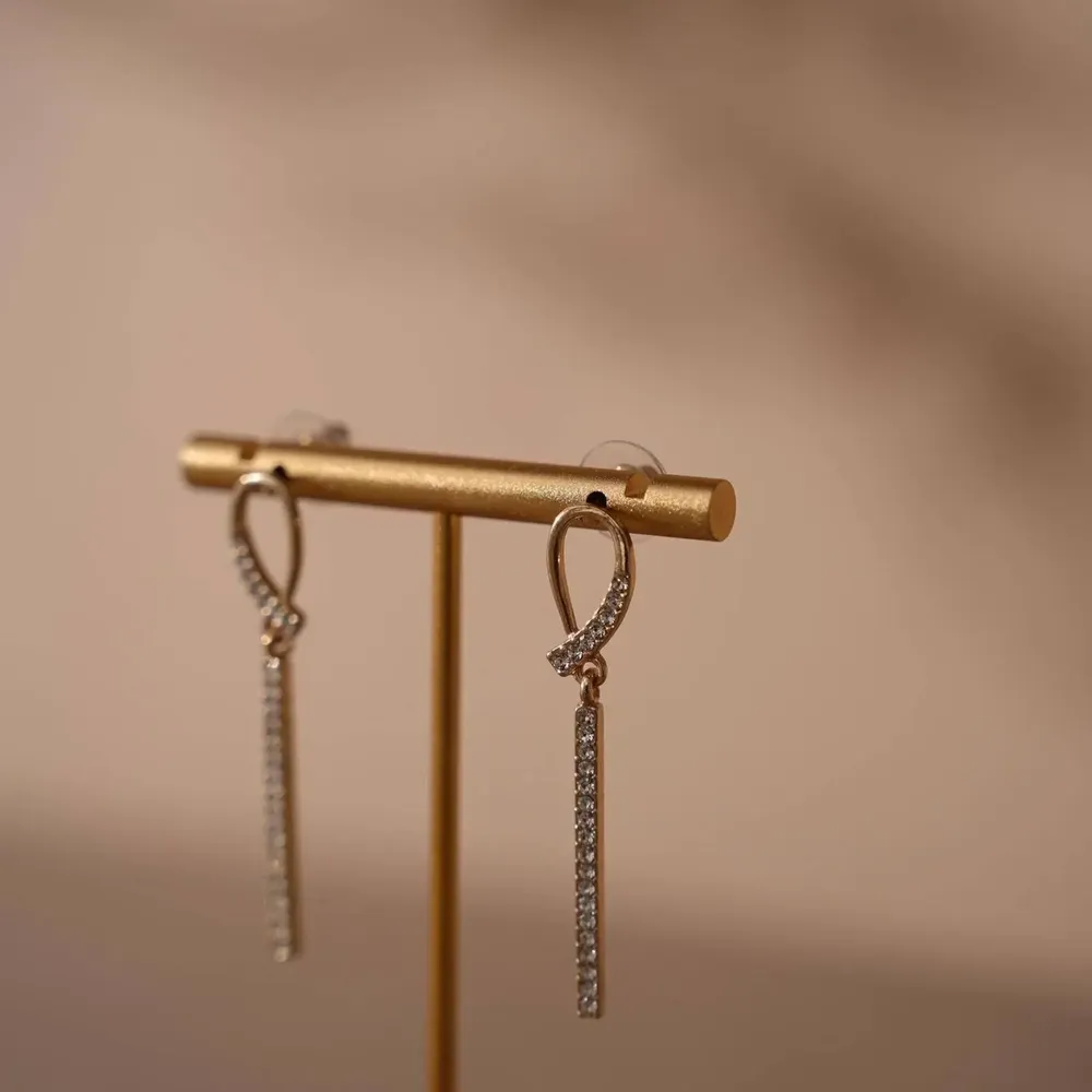 Jewelry - Gold T-Bar Earring Holder with Sculptural Gypsum Base - WHISPERING WOODS
