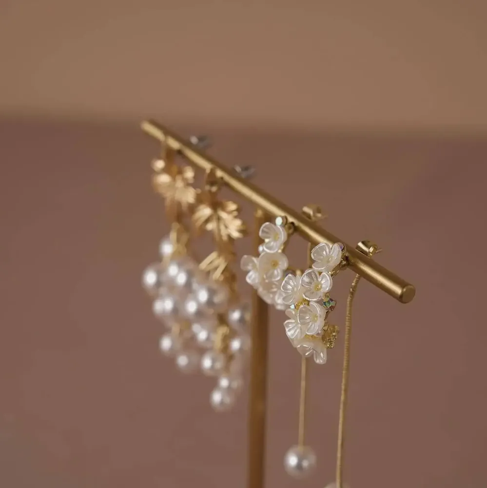 Jewelry - Minimalist Brass T-Bar Earring Stand - WHISPERING WOODS
