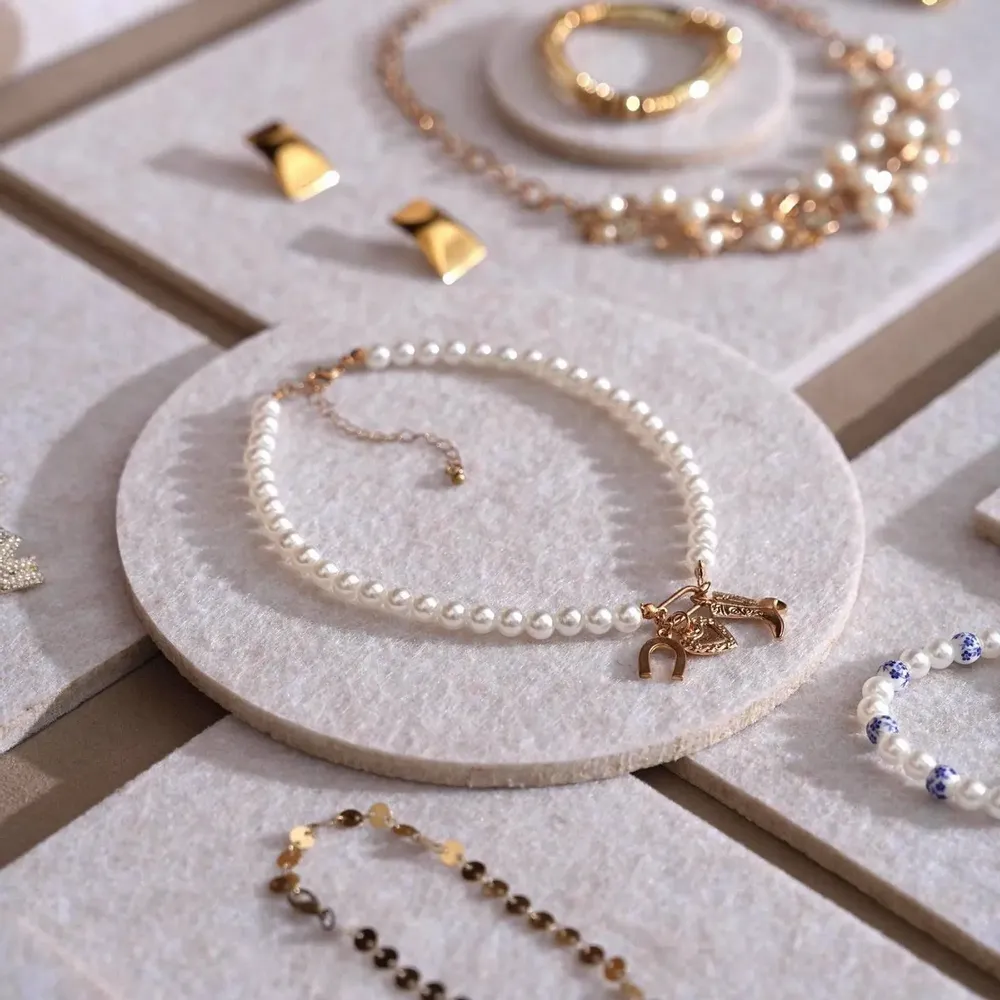 Jewelry - Off White Felt Jewelry Display Set - WHISPERING WOODS