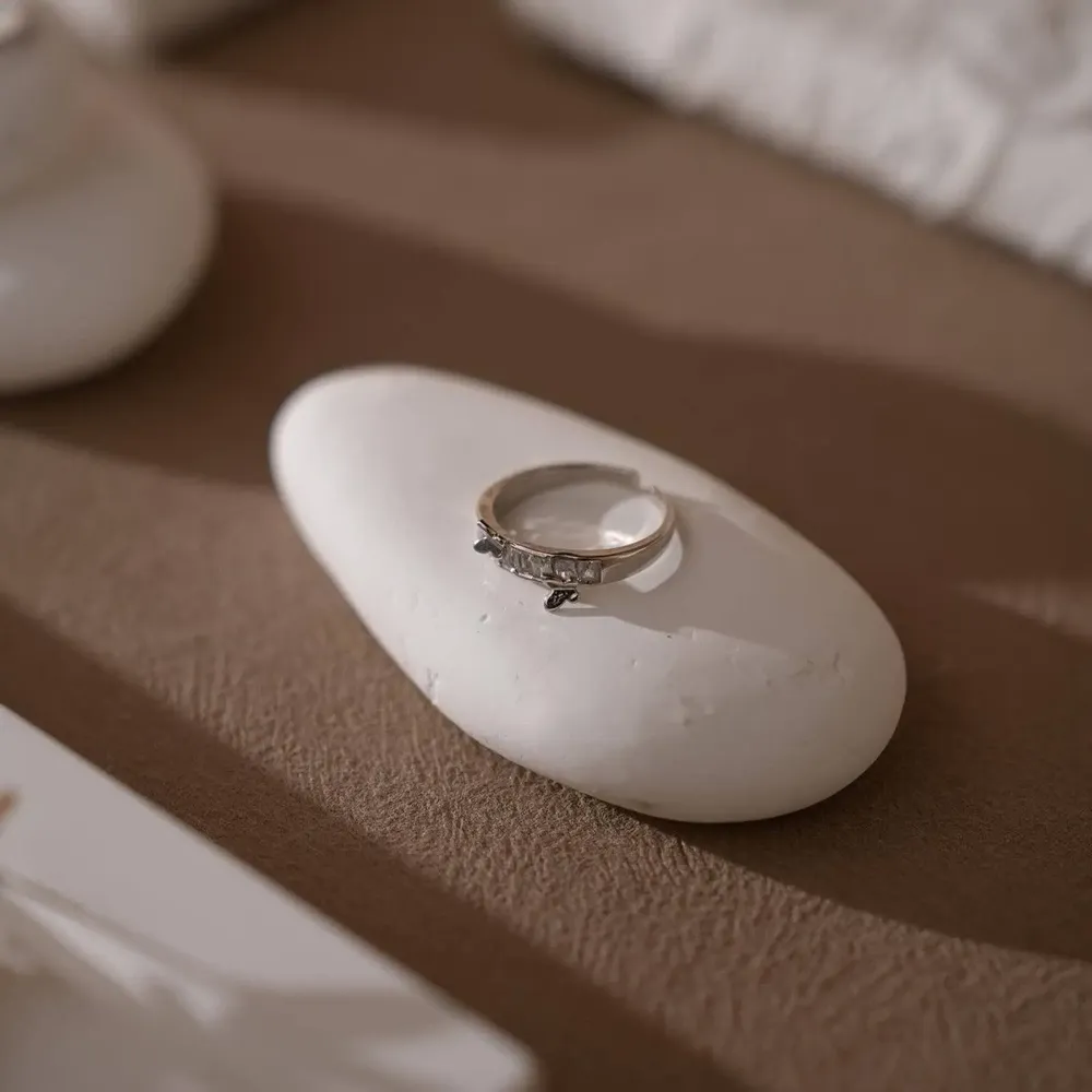 Jewelry - White Gypsum Jewelry Display Set - WHISPERING WOODS