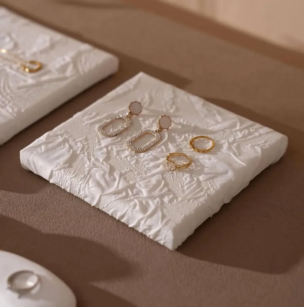 Jewelry - White Gypsum Jewelry Display Set - WHISPERING WOODS
