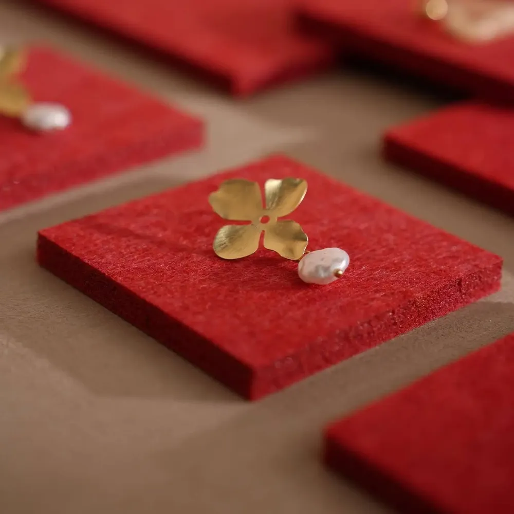 Jewelry - Red Felt Jewelry Display Platform Set - WHISPERING WOODS