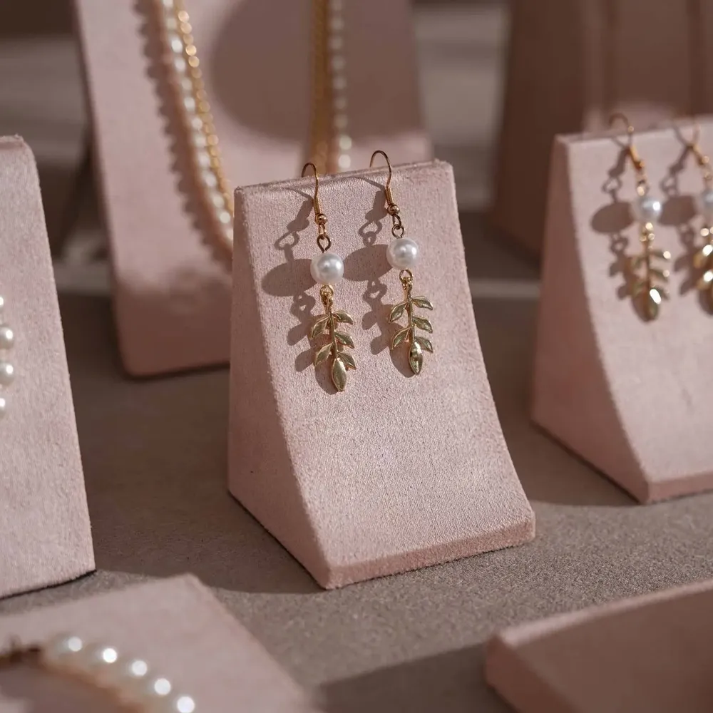 Jewelry - Soft Blush Pink Vegan Suede Jewelry Display Set with Necklace Rail - WHISPERING WOODS