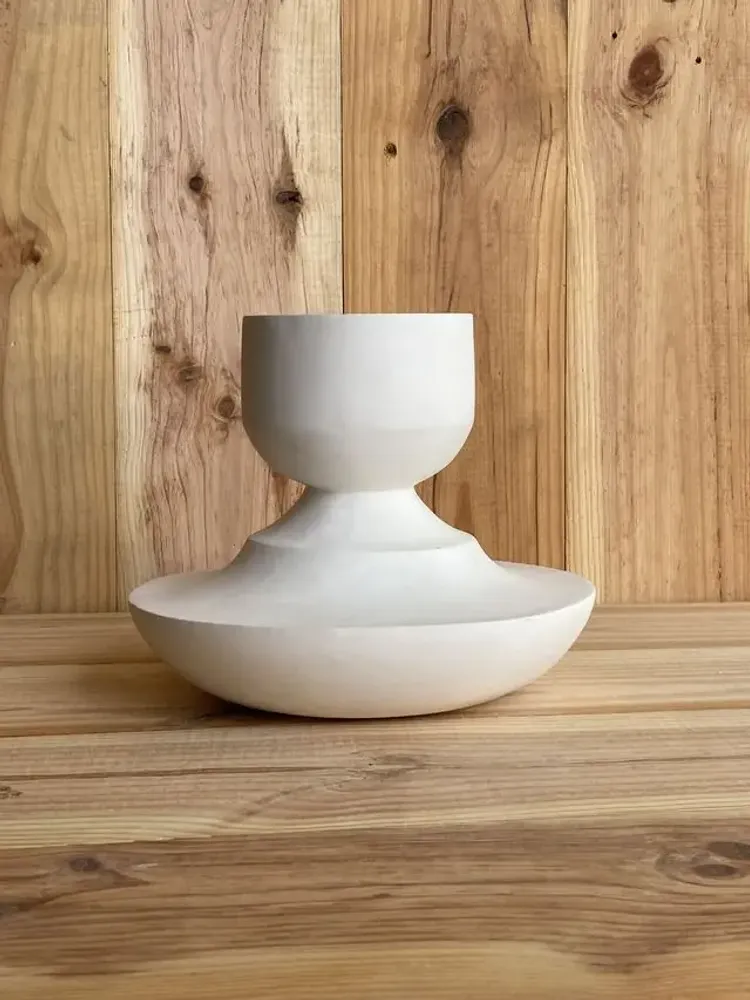 Vases - Sculptural, geometric vase in white porcelain - Oneiros D4 - CALLIGRAMME