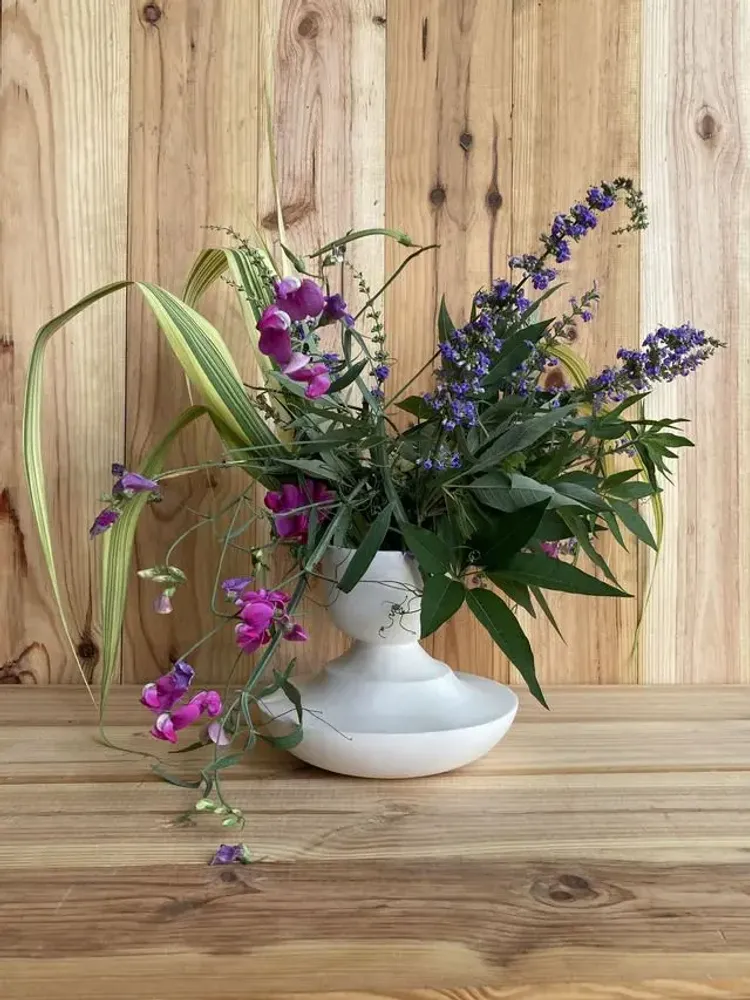 Vases - Sculptural, geometric vase in white porcelain - Oneiros D4 - CALLIGRAMME