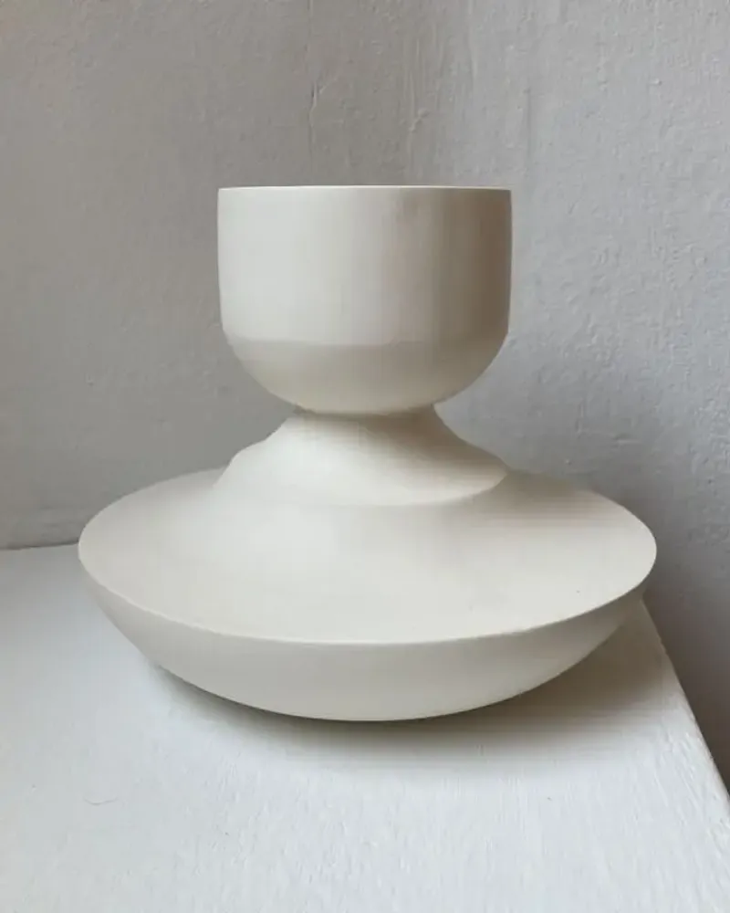 Vases - Sculptural, geometric vase in white porcelain - Oneiros D4 - CALLIGRAMME