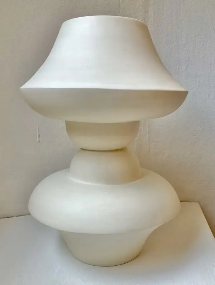 Ceramic - Sculptural, geometric vase in white porcelain - Oneiros E6 - CALLIGRAMME