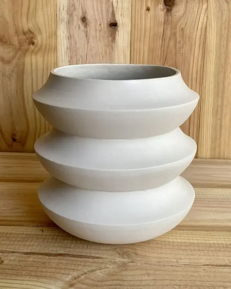 Pottery - Sculptural, geometric vase in white porcelain - Palindrome B4L - CALLIGRAMME