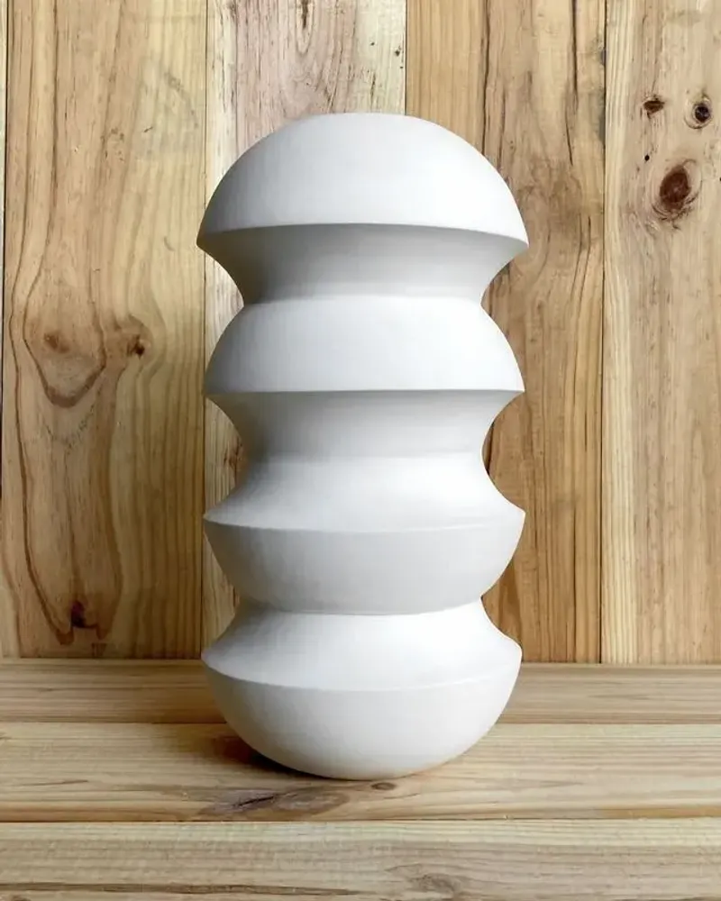 Objets design - Vase sculptural et géométrique en porcelaine blanche - Palindrome B6S - CALLIGRAMME