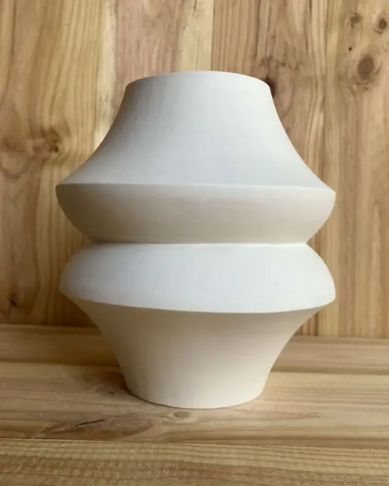 Objets de décoration - Vase sculptural et géométrique en porcelaine blanche - Palindrome C2L - CALLIGRAMME