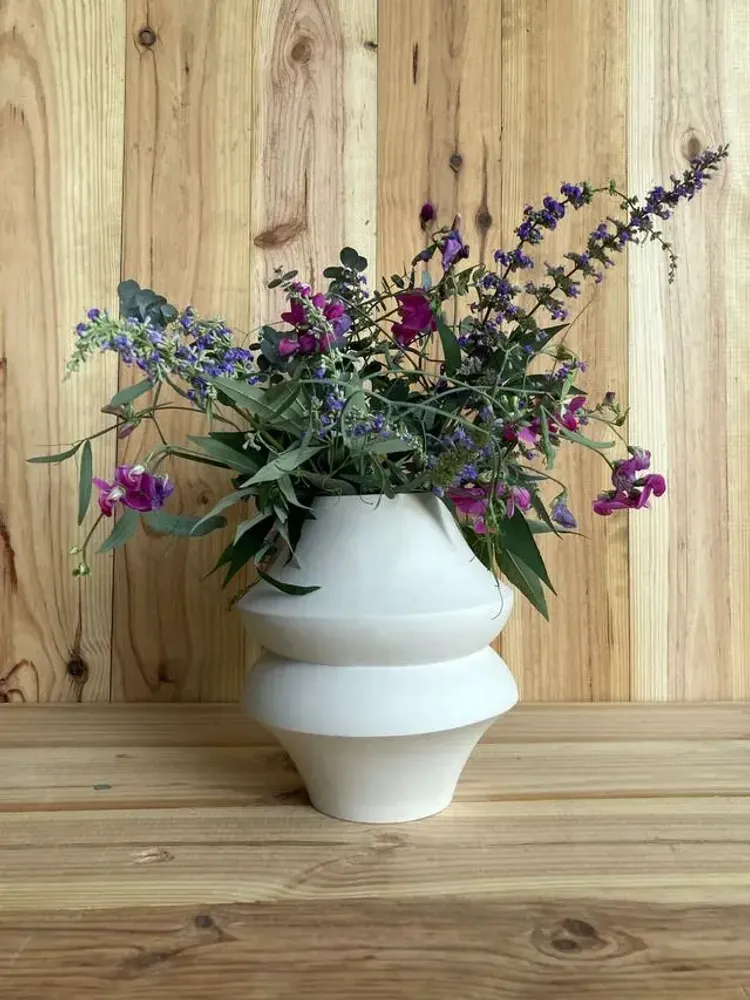 Objets de décoration - Vase sculptural et géométrique en porcelaine blanche - Palindrome C2L - CALLIGRAMME