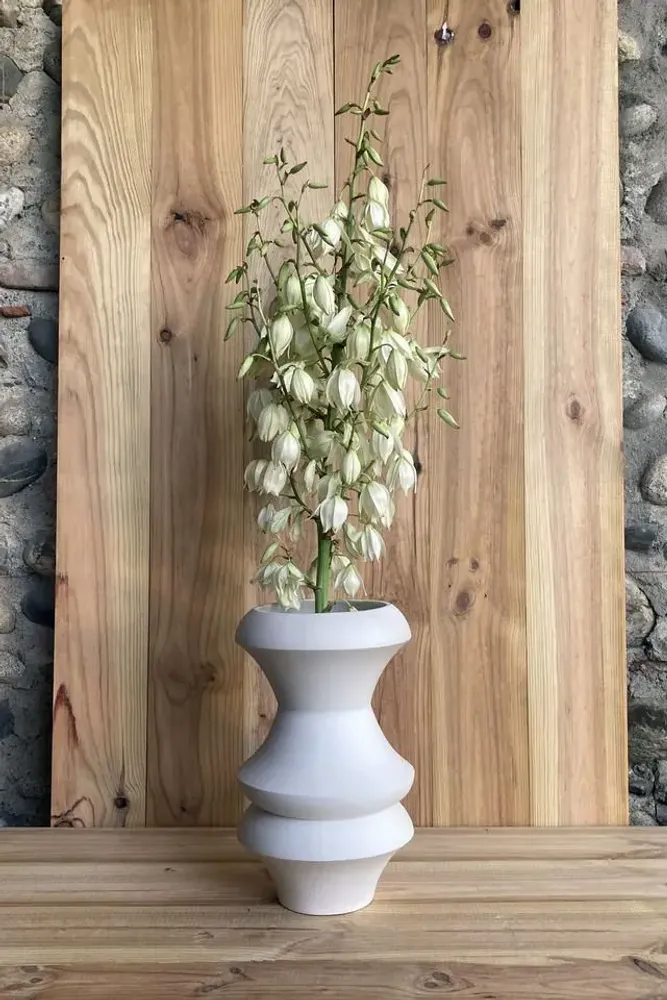 Pièces uniques - Vase sculptural et géométrique en porcelaine blanche - Palindrome C3L - CALLIGRAMME