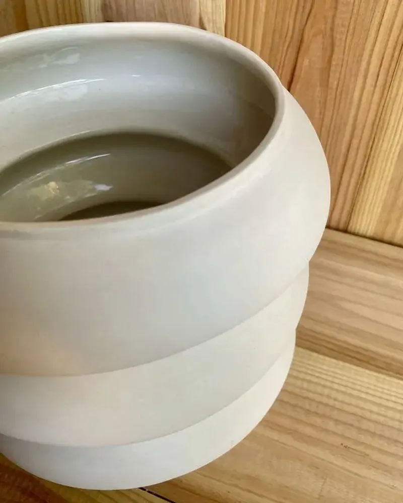 Céramique - Vase sculptural et géométrique en porcelaine blanche - Palindrome C4L - CALLIGRAMME