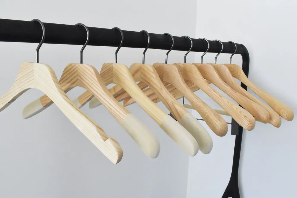 Dressings - Cintres en bois de frêne - Bois naturel- Collection Naturel - MON CINTRE