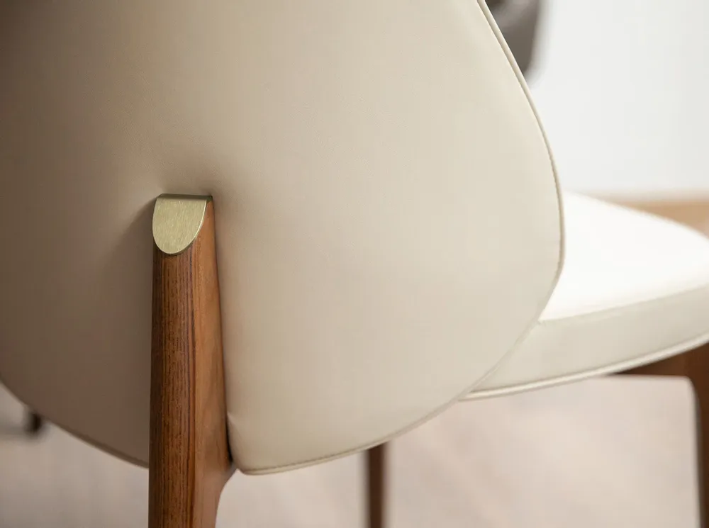 Chaises - Chaise en similicuir crème - ANGEL CERDÁ