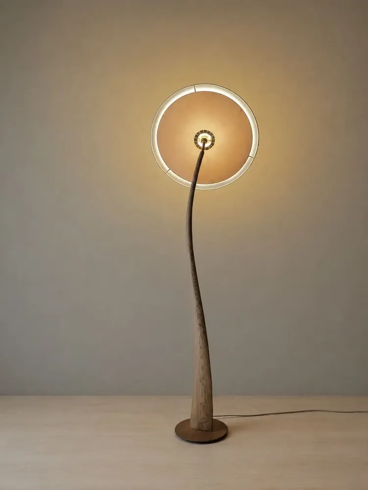 Lampadaires - Madame Swo — Lampadaire grand format - OMALIGHT