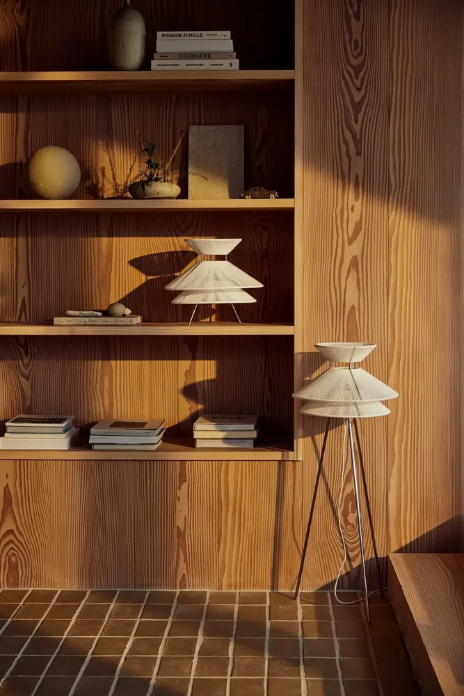 Floor lamps - Kiku Floor Lamp EU - FRANDSEN & PRIVATE LABEL