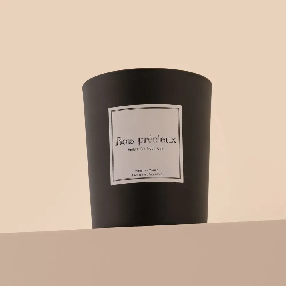 Bougies - Bougie Bois Précieux verre noir 180g - Cire 100% végétale - TANDEM FRAGRANCES