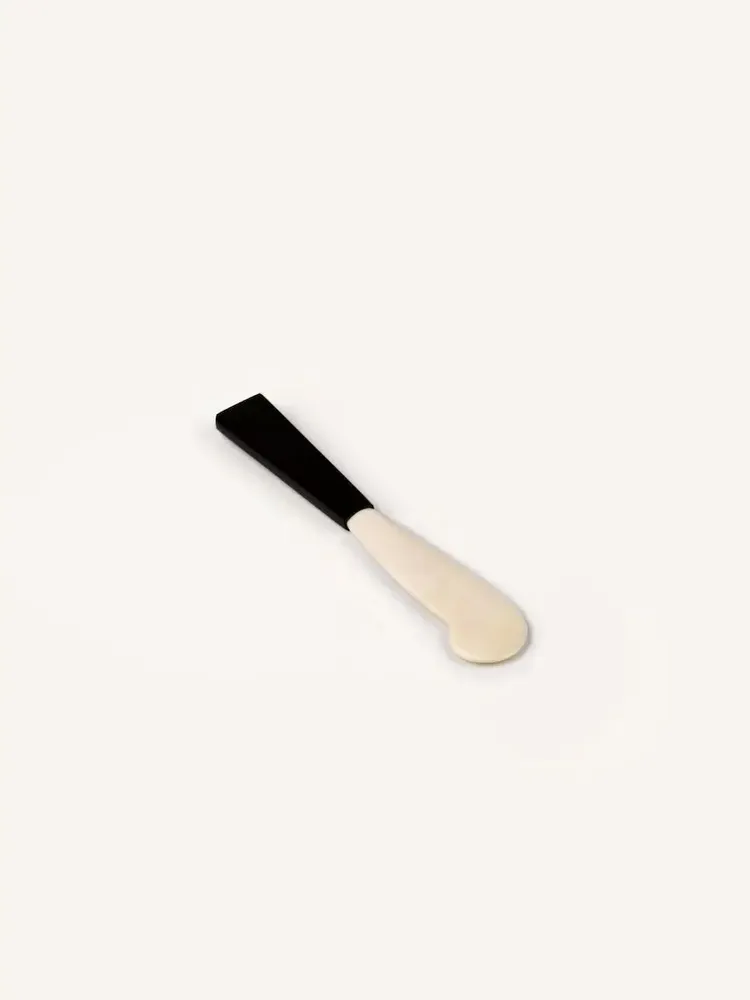Kitchen utensils - Butter knife, black horn handle and bone blade - L INDOCHINEUR X RIVÊT
