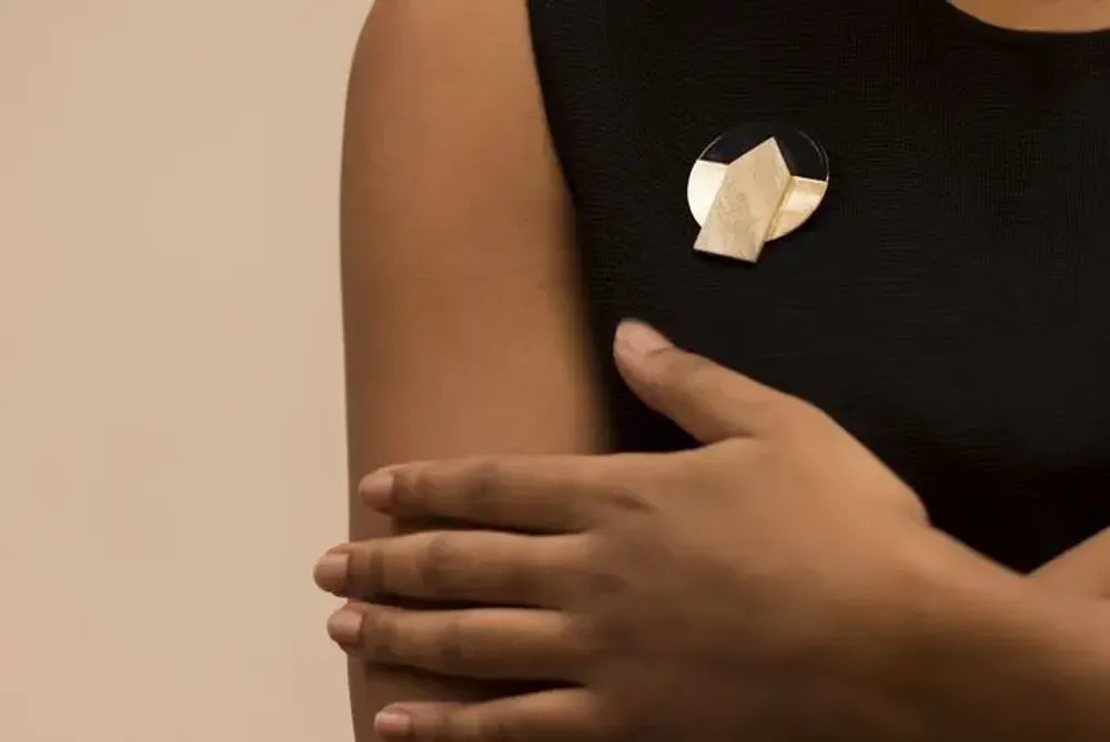 Broches - Broche Laiton pierre - L INDOCHINEUR X RIVÊT