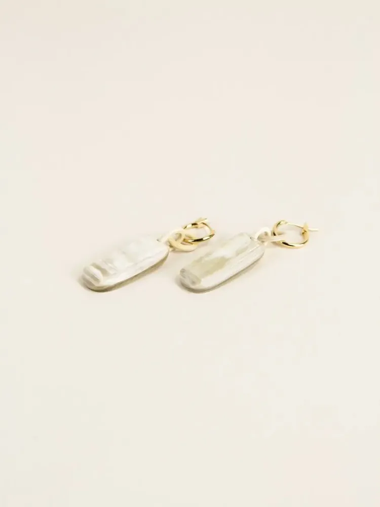 Jewelry - Plaque brass hoop earrings in blond horn - Marbled blond horn - L INDOCHINEUR X RIVÊT