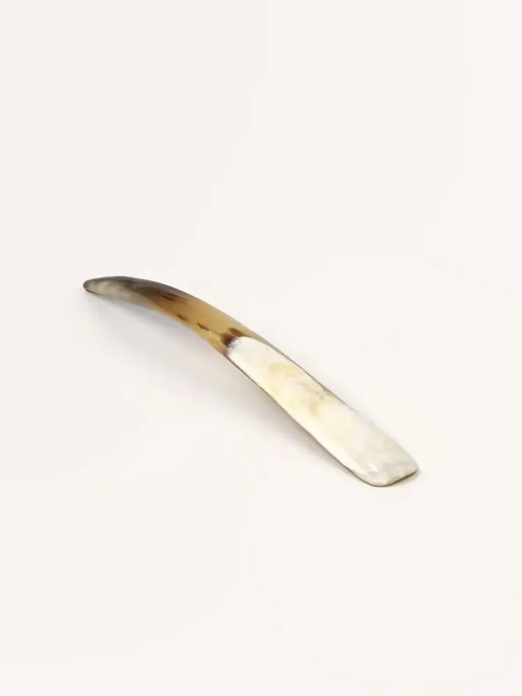 Decorative objects - Shoehorn in blond horn - L INDOCHINEUR X RIVÊT