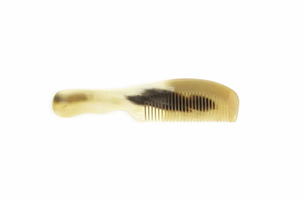 Accessoires cheveux - Peigne avec manche en corne blonde - L INDOCHINEUR X RIVÊT