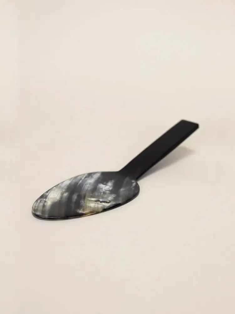 Couverts de service - Pelle à tarte en corne noire africaine - L INDOCHINEUR X RIVÊT