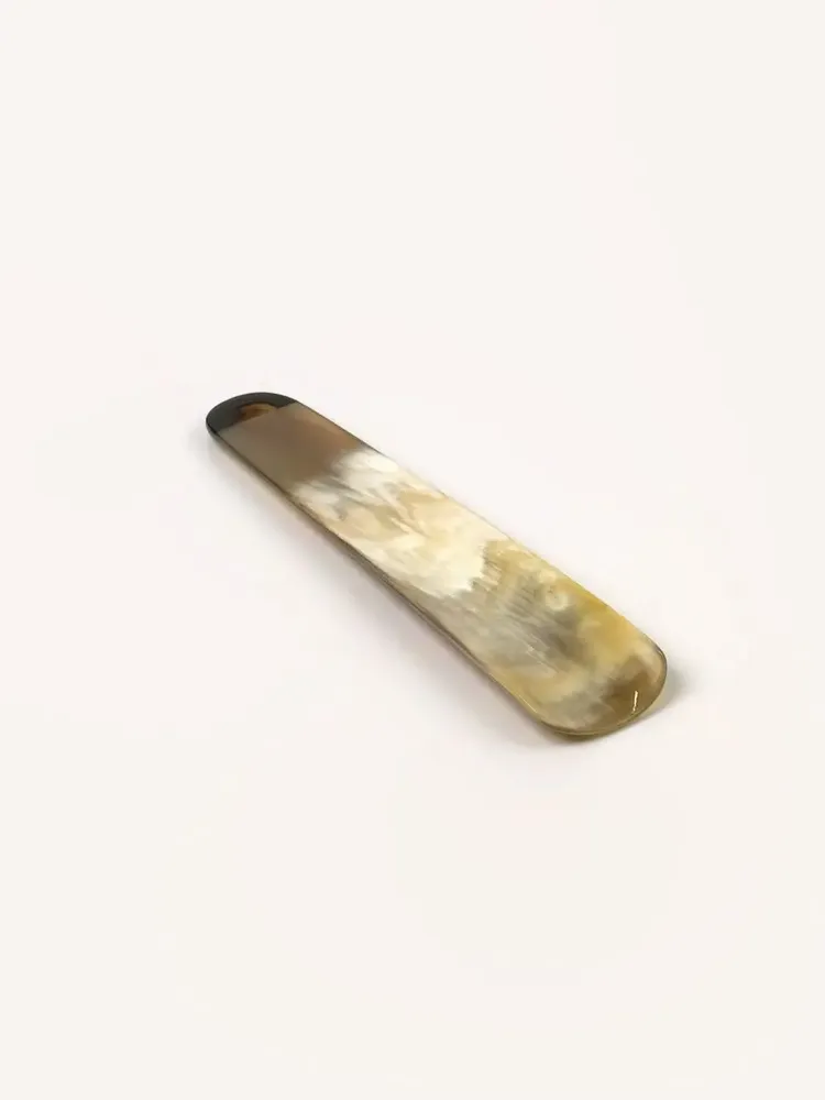 Decorative objects - Small shoehorn in blond horn and black lacquer - L INDOCHINEUR X RIVÊT