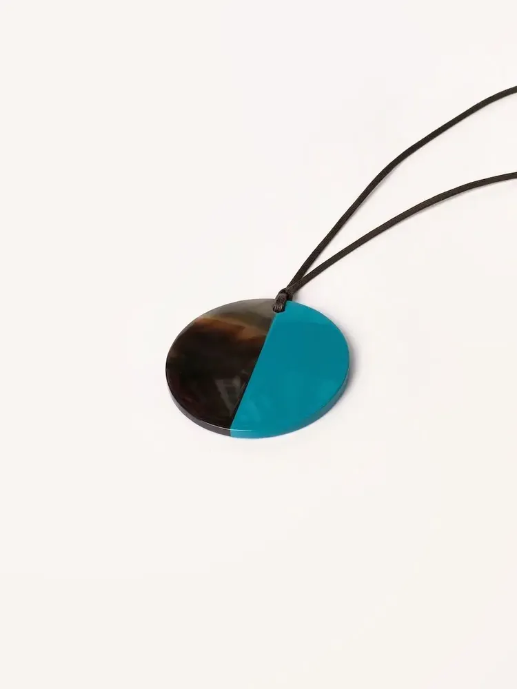 Jewelry - Disc pendant in turquoise blue lacquer - L INDOCHINEUR X RIVÊT