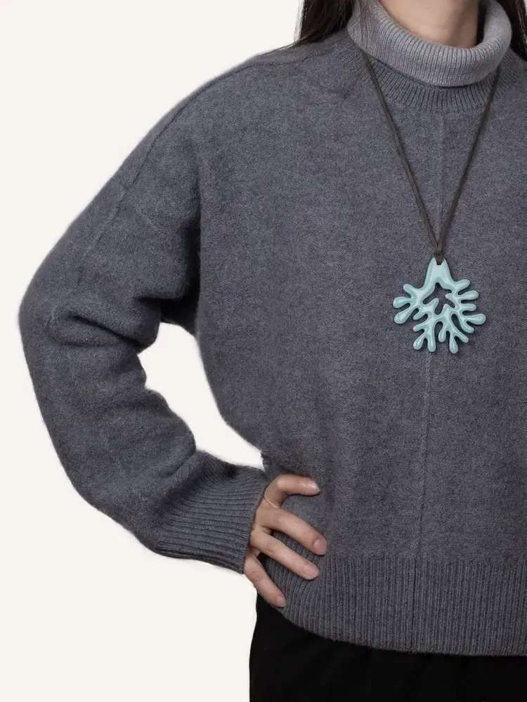 Jewelry - Large coral pendant in black horn, water green lacquer - L INDOCHINEUR X RIVÊT