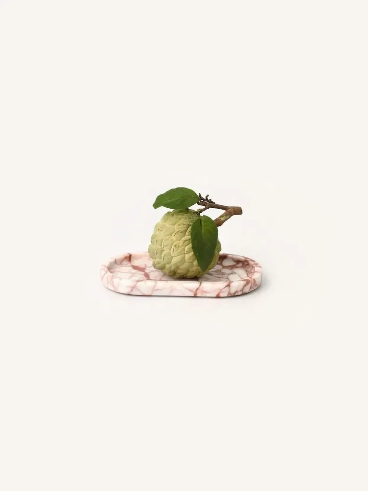 Kitchen utensils - Oval tray in red and white marble M - L INDOCHINEUR X RIVÊT