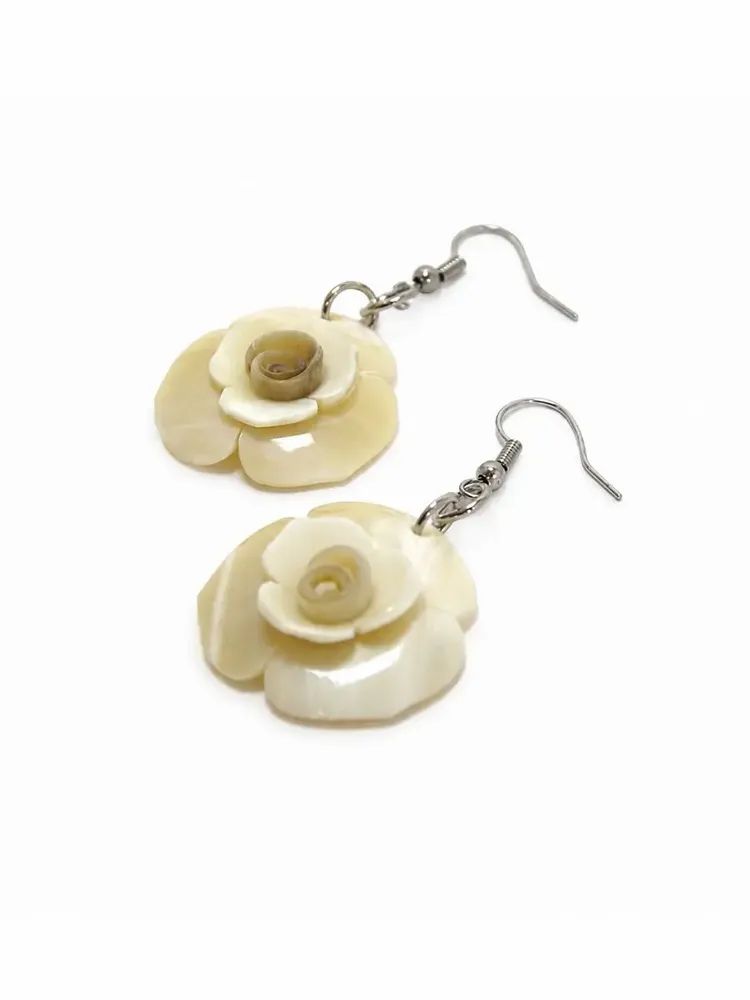 Jewelry - Flower earrings in African white horn - Hooks - Marbled blond horn - L INDOCHINEUR X RIVÊT
