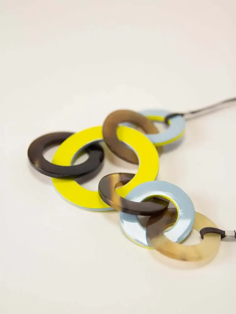 Bijoux - Collier destructuré laqué jaune et bleu - L INDOCHINEUR X RIVÊT