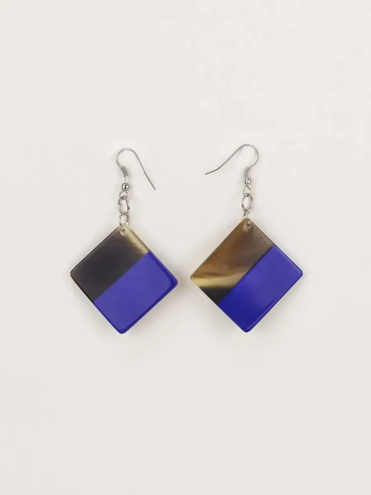 Jewelry - Square earring in horn and fuchsia lacquer - Hooks - Ivory lacquer - L INDOCHINEUR X RIVÊT