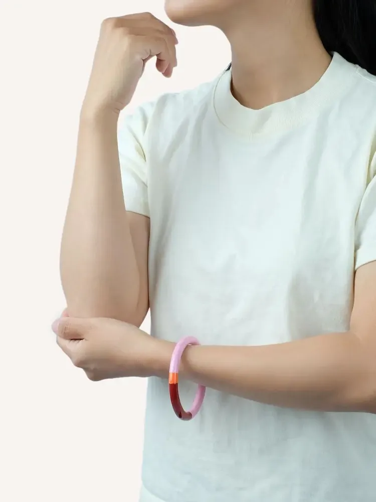 Bracelets - Bracelet rond bois laqué rouge terracotta, rose et - Multicolore - L INDOCHINEUR X RIVÊT