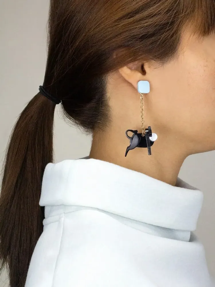 Bijoux - Boucles d'oreilles en corne et laque Rouge Feu - Tiges - L INDOCHINEUR X RIVÊT