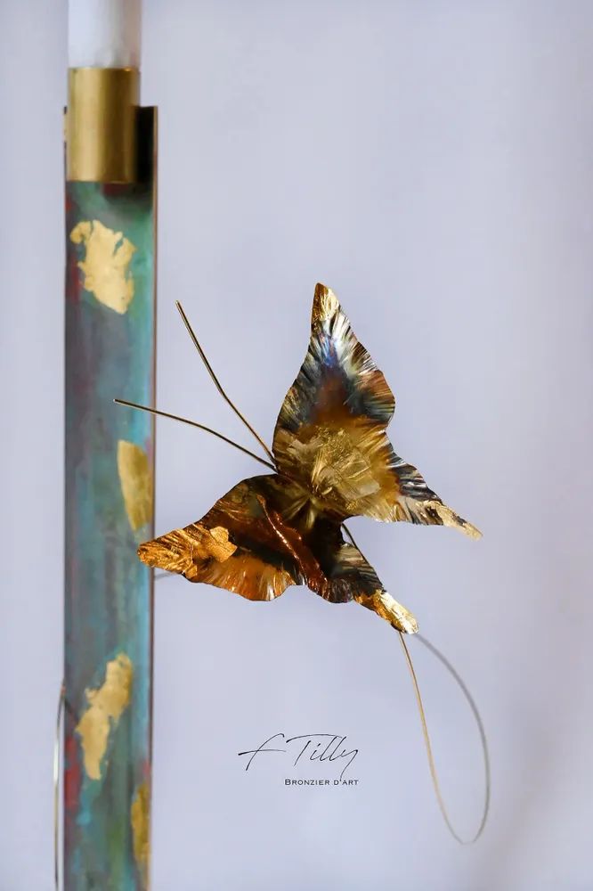 Decorative objects - BUTTERFLY VEILLEUR candle holder oxidized bronze - FRÉDÉRIQUE TILLY